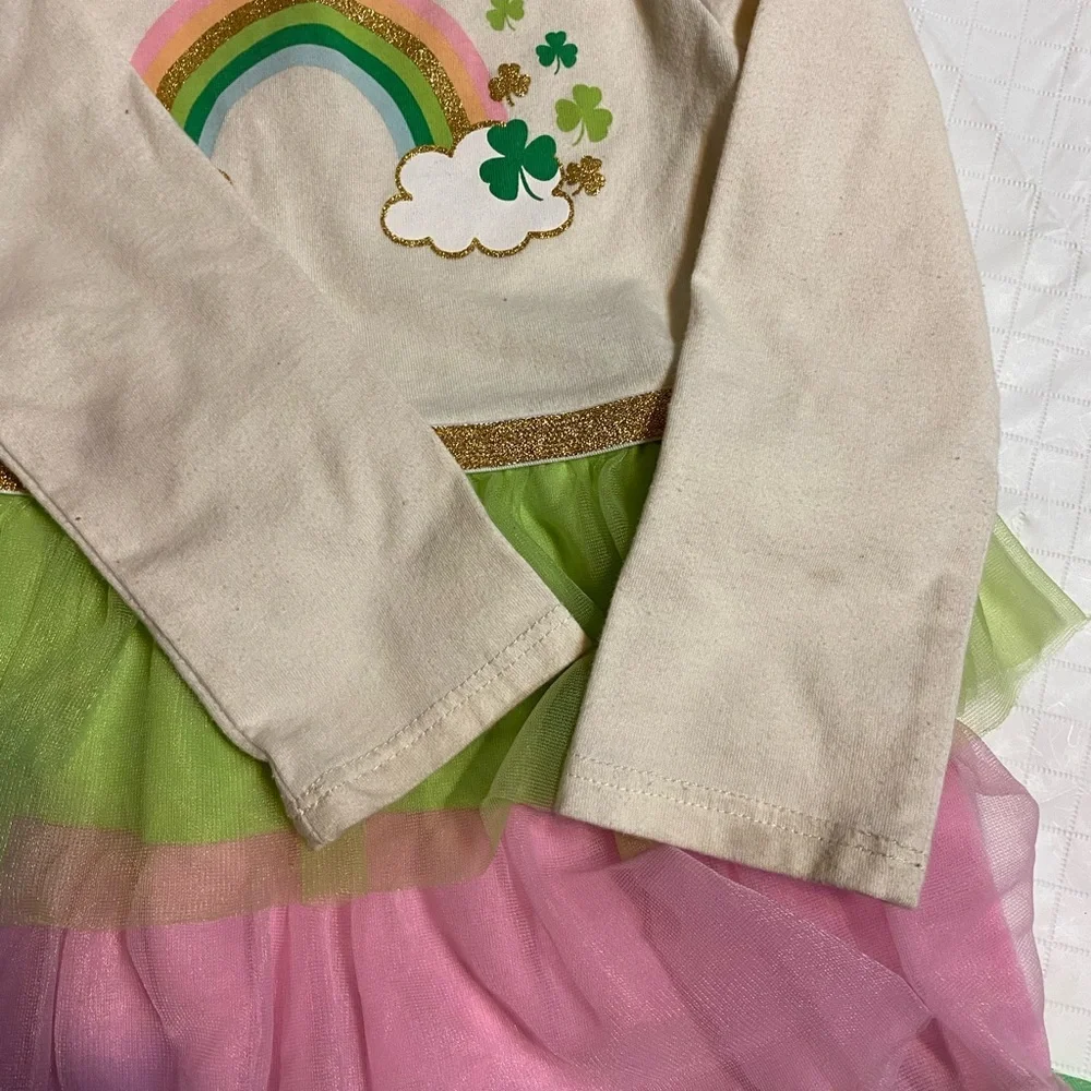 Adorable Kids' Clothing Set with Baby Yoda and Rainbow Designs